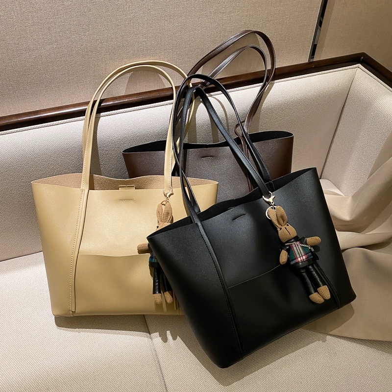 I compliment your outfit and carry your school accessories bag images